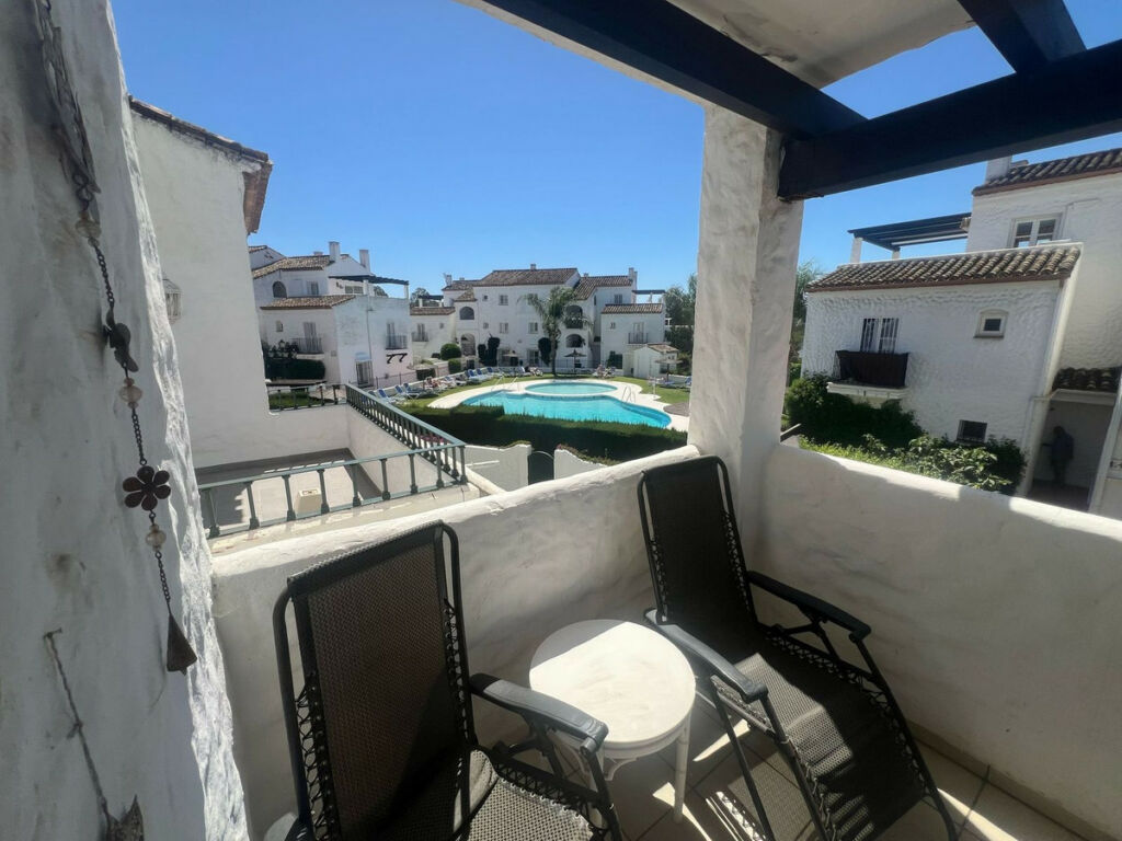 Middle Floor Apartment El Paraiso Málaga - image 15