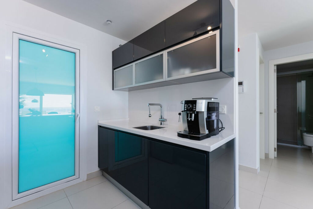 Middle Floor Apartment Higueron Málaga - image 15