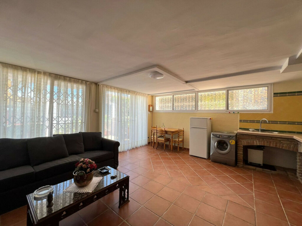 Semi-Detached House Alhaurín de la Torre Málaga - image 16