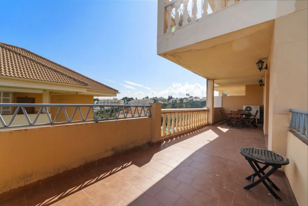 Middle Floor Apartment Fuengirola Málaga - image 17
