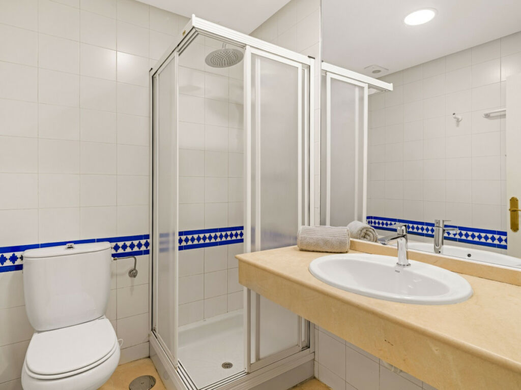 Ground Floor Apartment Los Arqueros Málaga - image 15