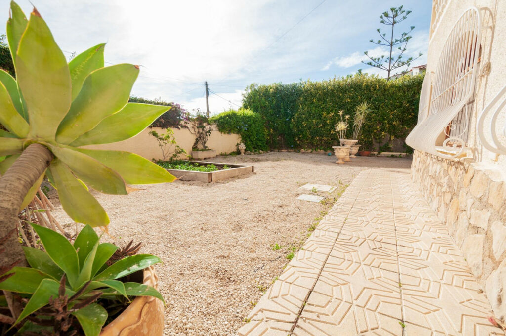 Detached Villa Calpe Alicante - image 15