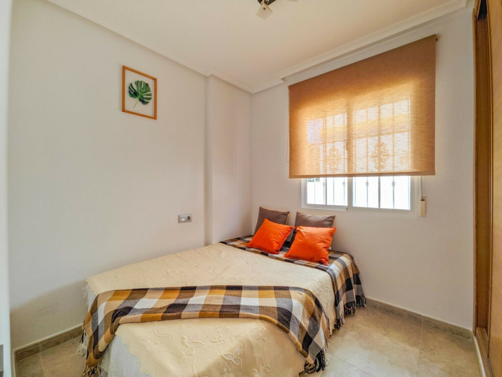 Detached Villa La Mata Alicante - image 11