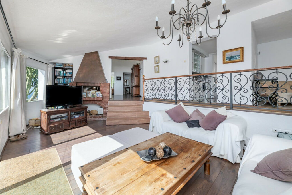Detached Villa Benalmadena Málaga - image 15