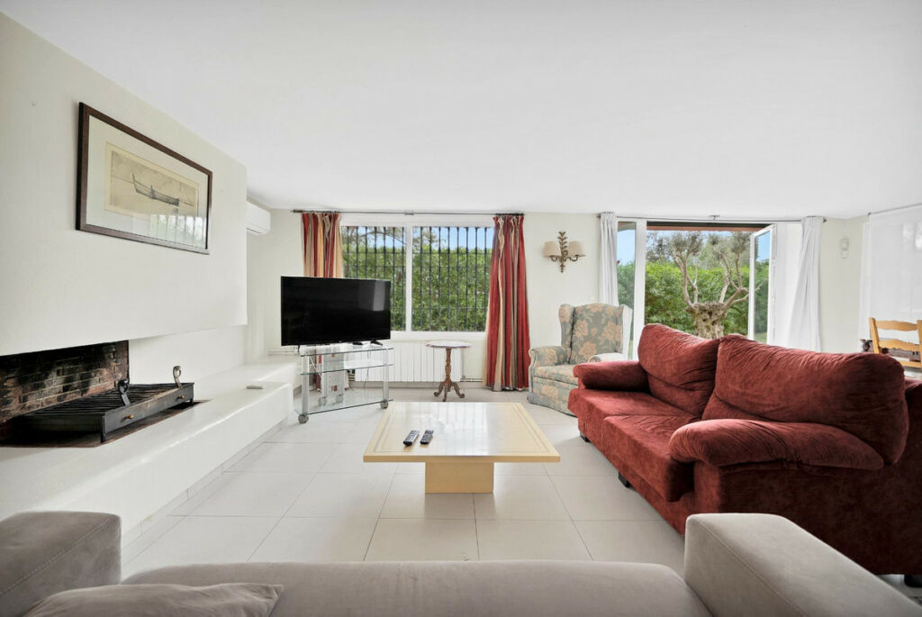 Detached Villa Elviria Málaga - image 15