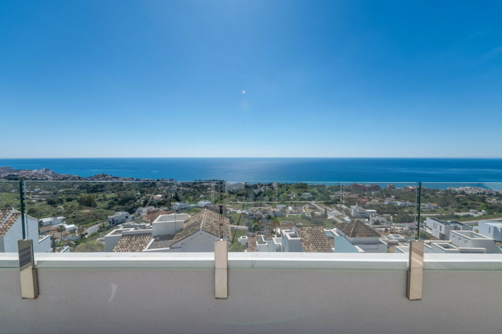 Penthouse Duplex Benalmadena Málaga - image 15