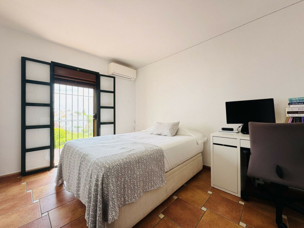 Townhouse Casares Playa Málaga - image 16