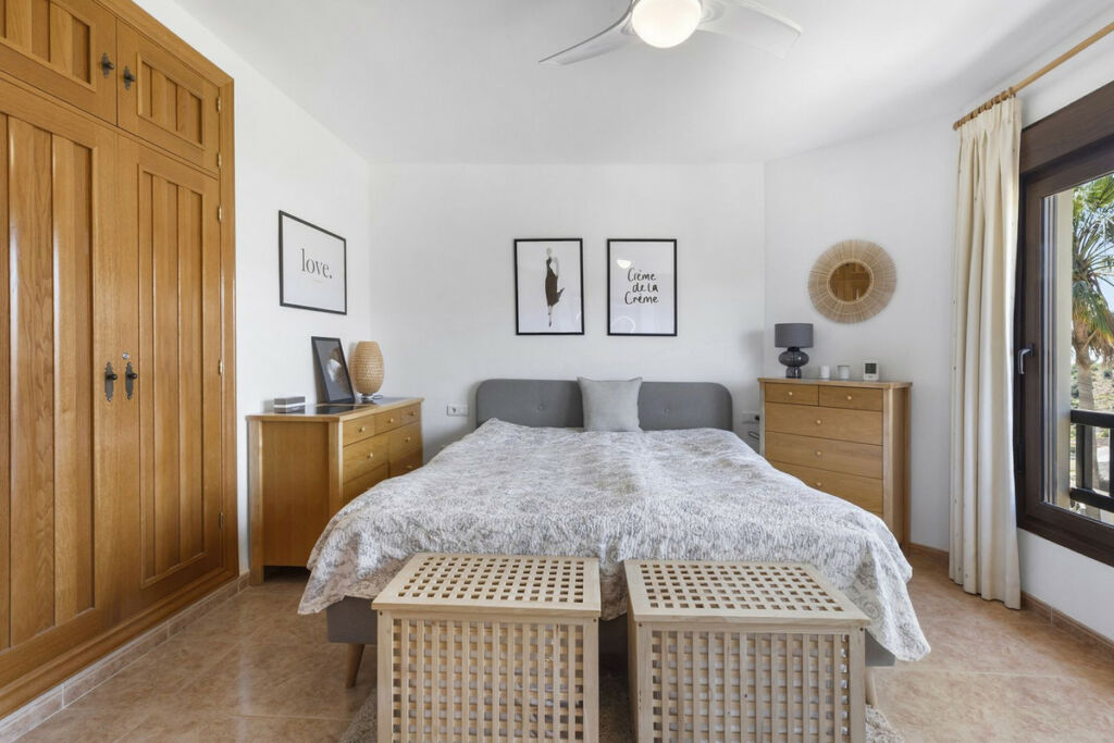 Semi-Detached House Riviera del Sol Málaga - image 17