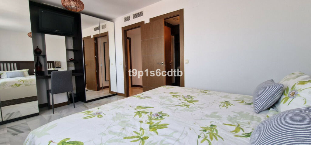 Middle Floor Apartment Puerto Banús Málaga - image 16