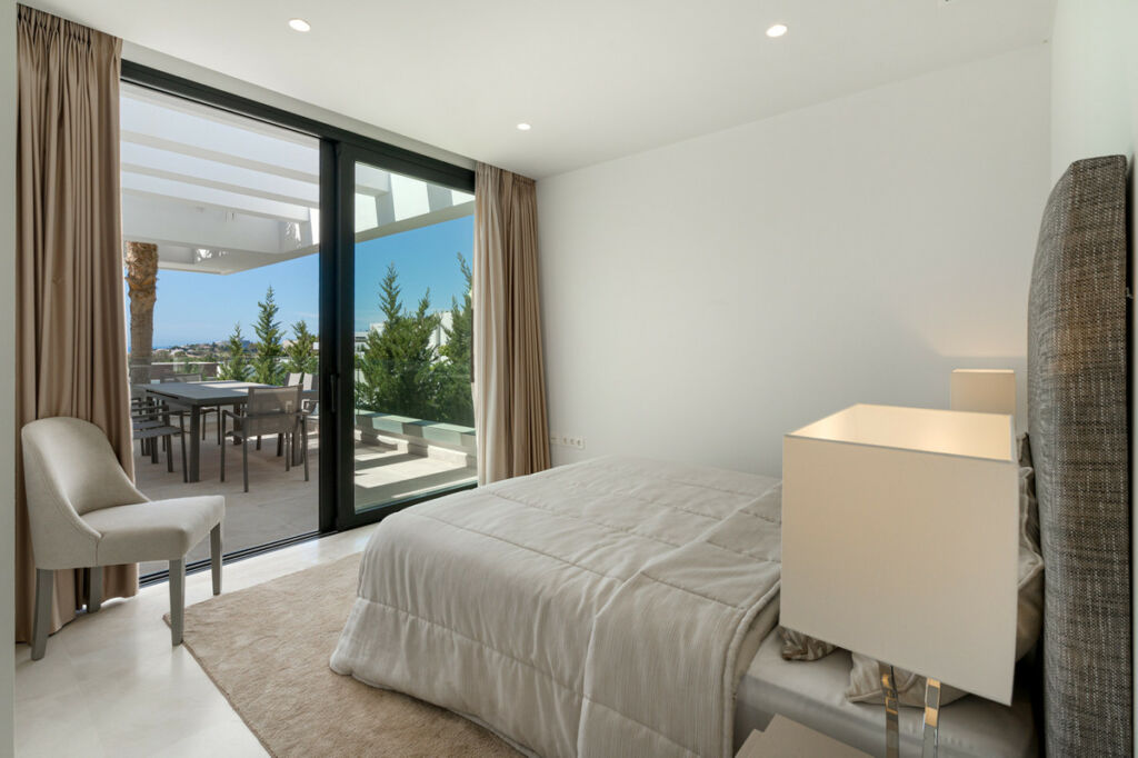 Detached Villa Benahavís Málaga - image 16