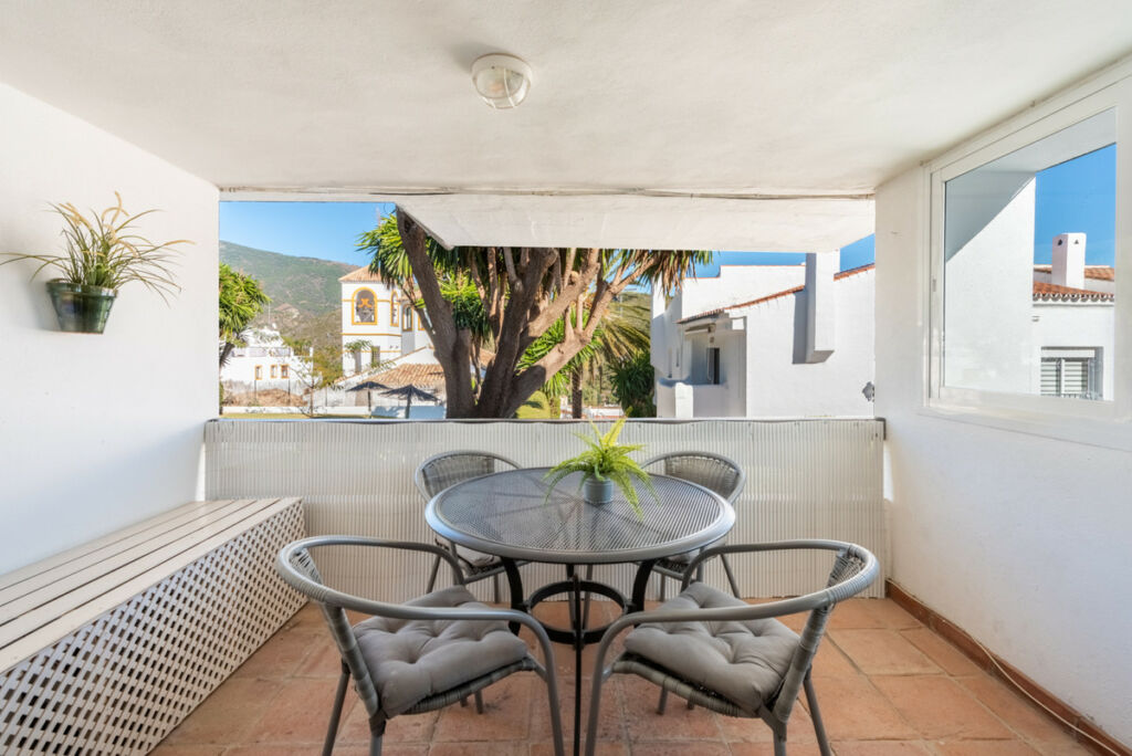 Ground Floor Apartment Benahavís Málaga - image 16