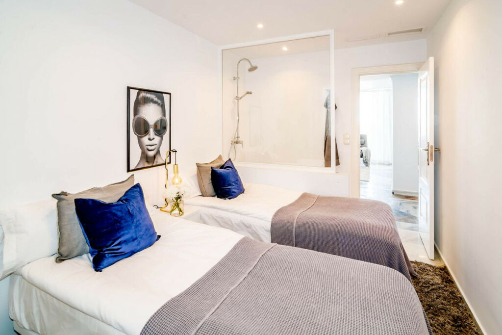 Penthouse Duplex Nueva Andalucía Málaga - image 17