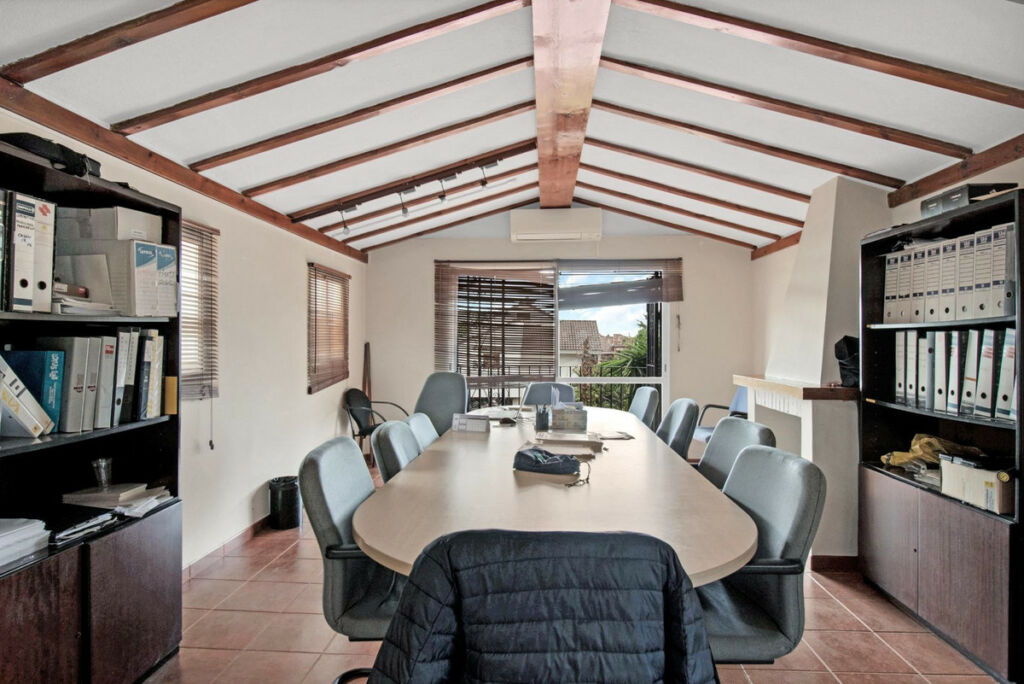 Detached Villa Marbella Málaga - image 16