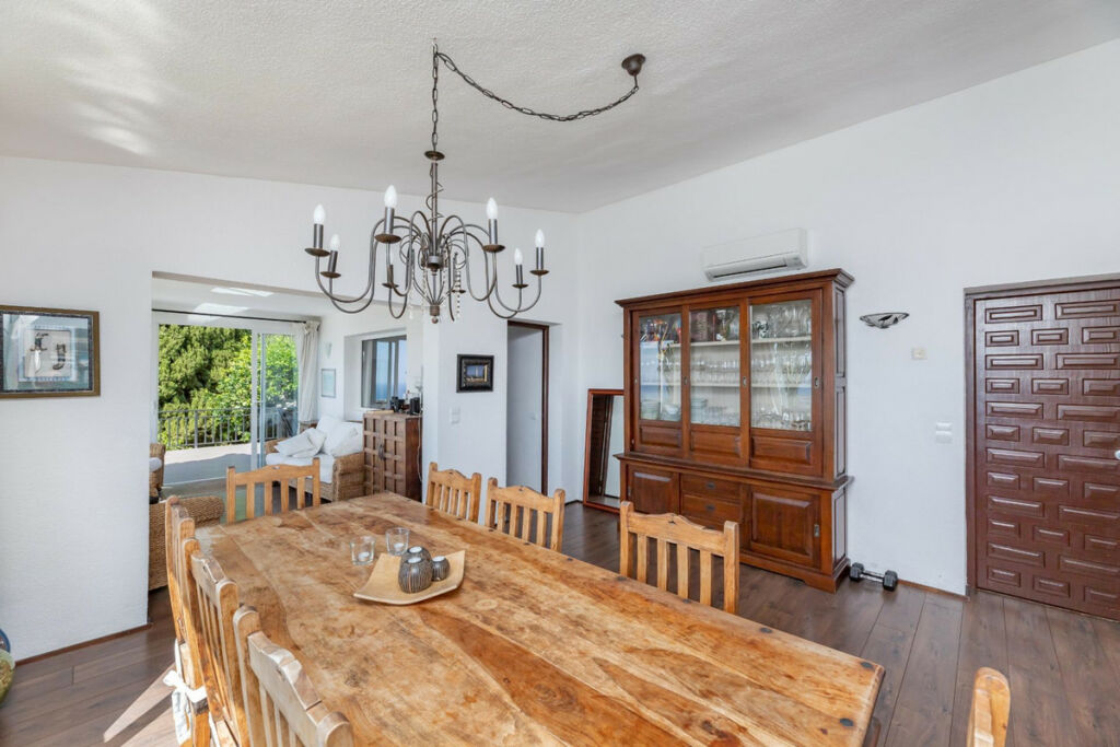 Detached Villa Benalmadena Málaga - image 16