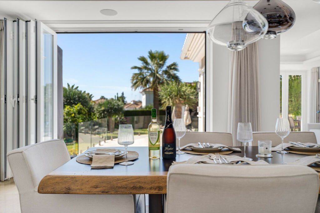 Detached Villa Nueva Andalucía Málaga - image 15