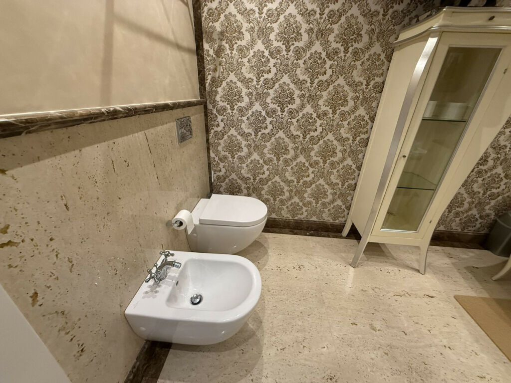 Middle Floor Apartment Puerto Banús Málaga - image 16