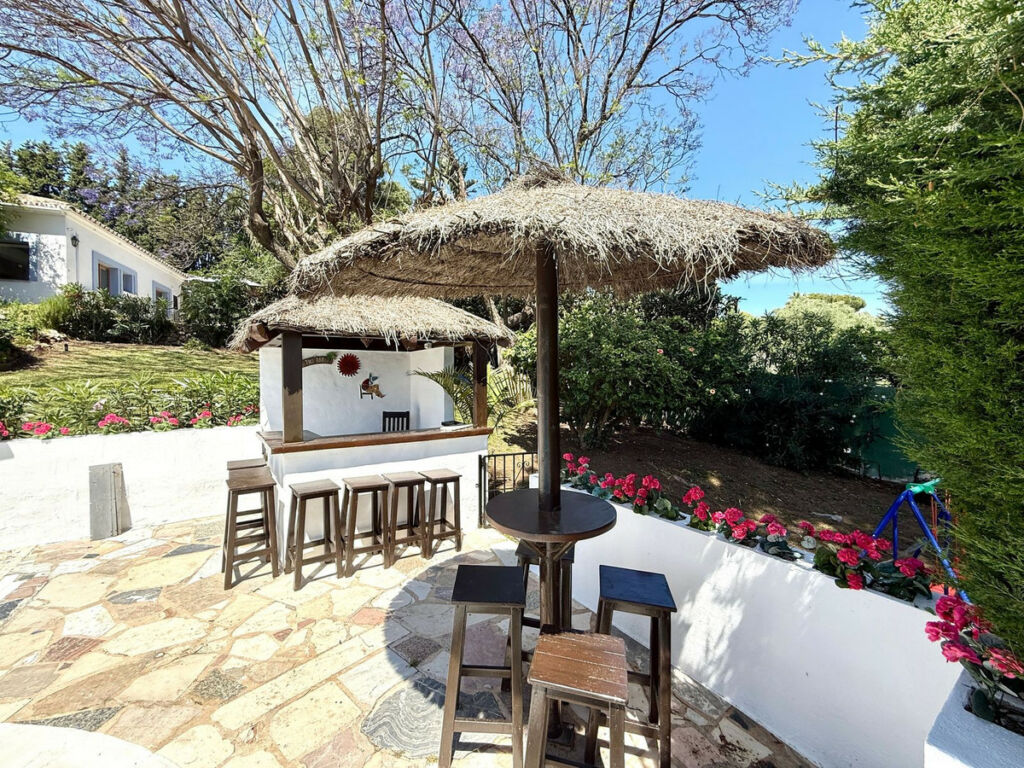 Detached Villa Guadalmina Alta Málaga - image 16
