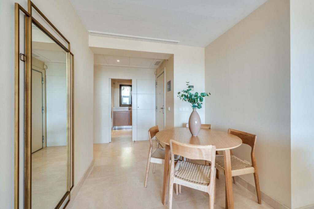 Middle Floor Apartment La Quinta Málaga - image 16