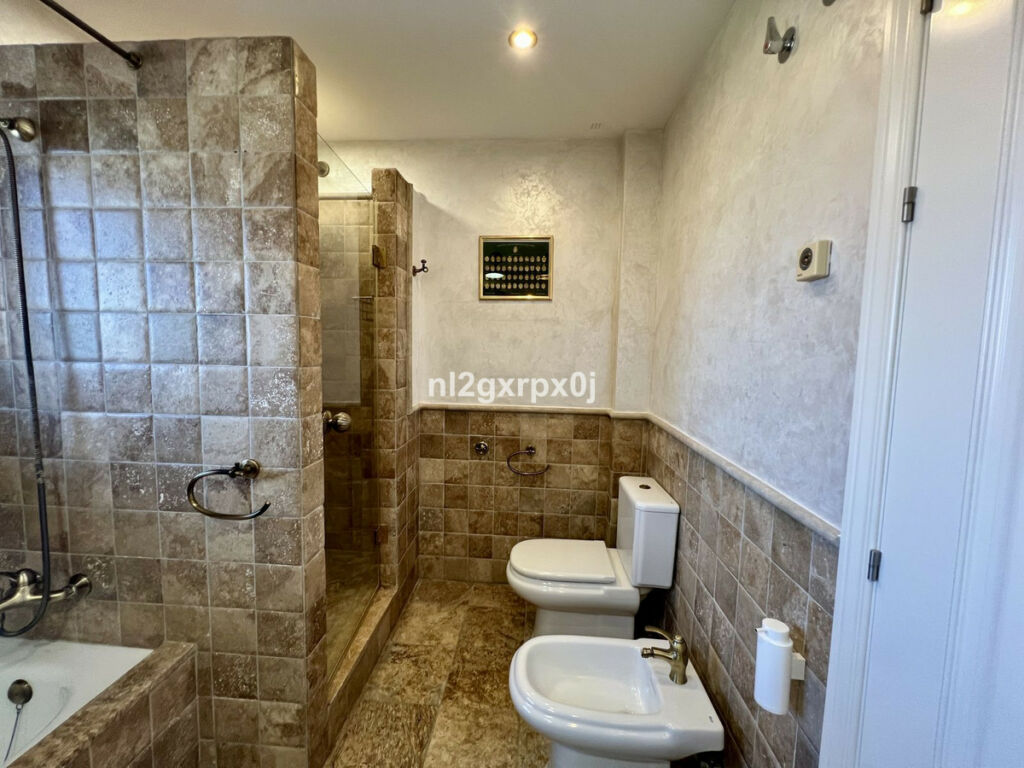 Ground Floor Apartment Benahavís Málaga - image 18