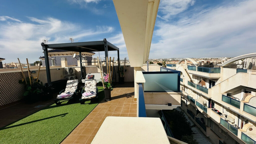 Penthouse Cabo Roig Alicante - image 16