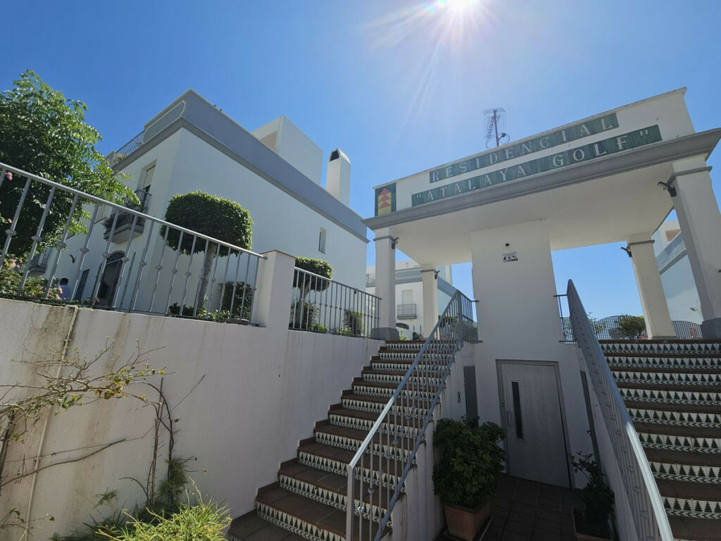 Semi-Detached House Atalaya Málaga - image 16