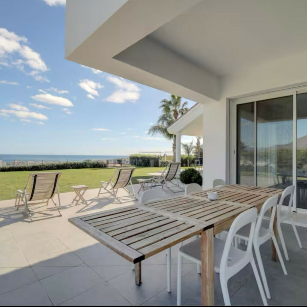 Detached Villa Manilva Málaga - image 19