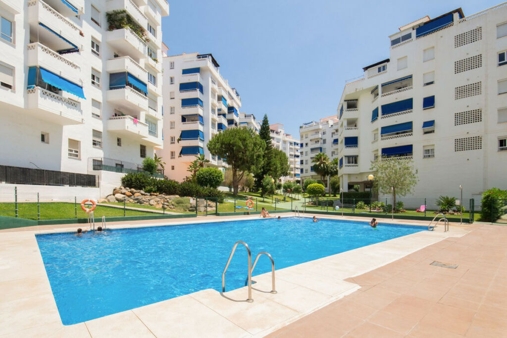 Penthouse Nueva Andalucía Málaga - image 16
