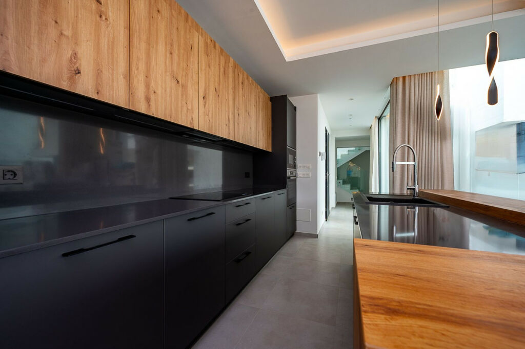 Detached Villa El Chaparral Málaga - image 16