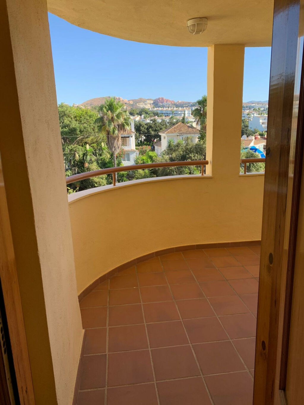 Top Floor Apartment Calahonda Málaga - image 16