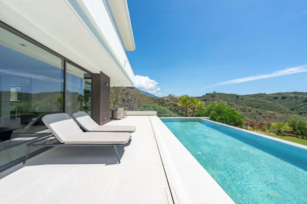 Detached Villa La Quinta Málaga - image 15