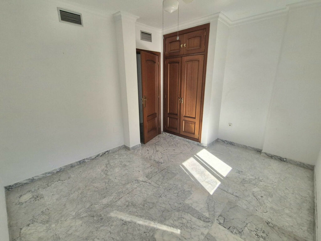Semi-Detached House Alhaurin Golf Málaga - image 16