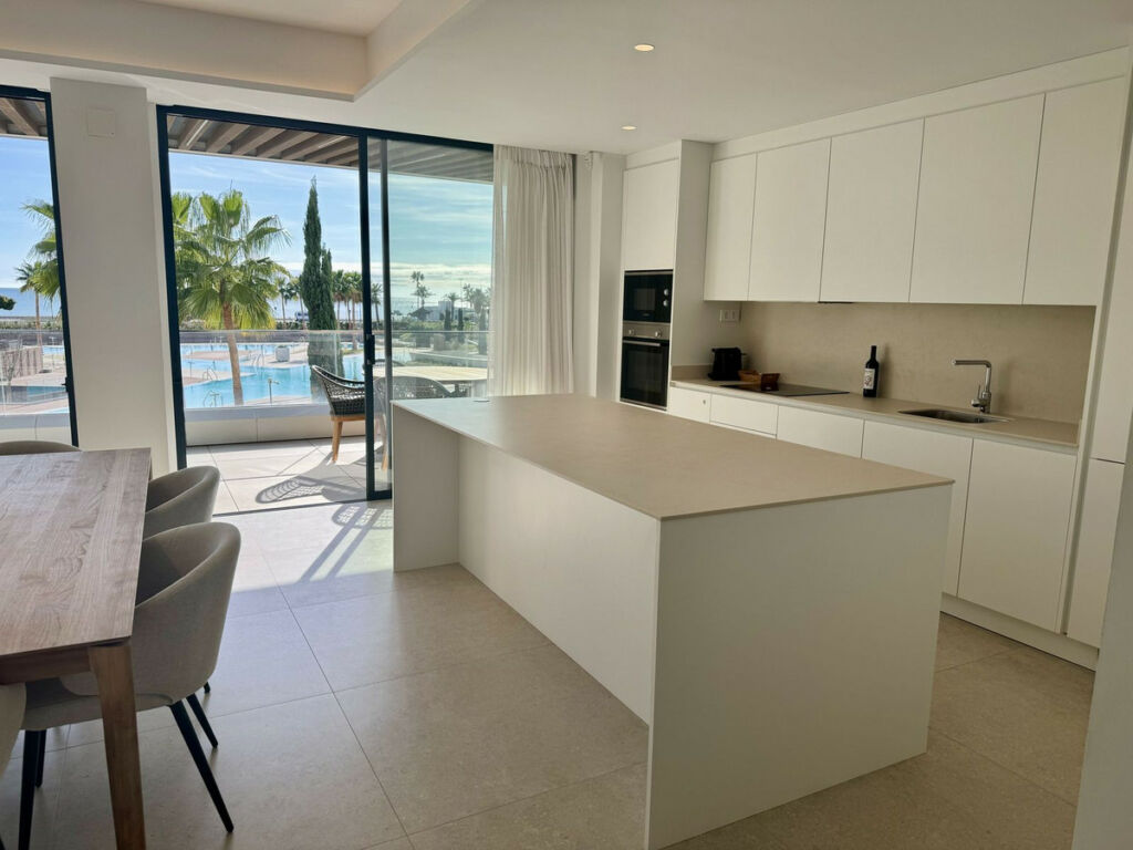 Middle Floor Apartment Torremolinos Málaga - image 3