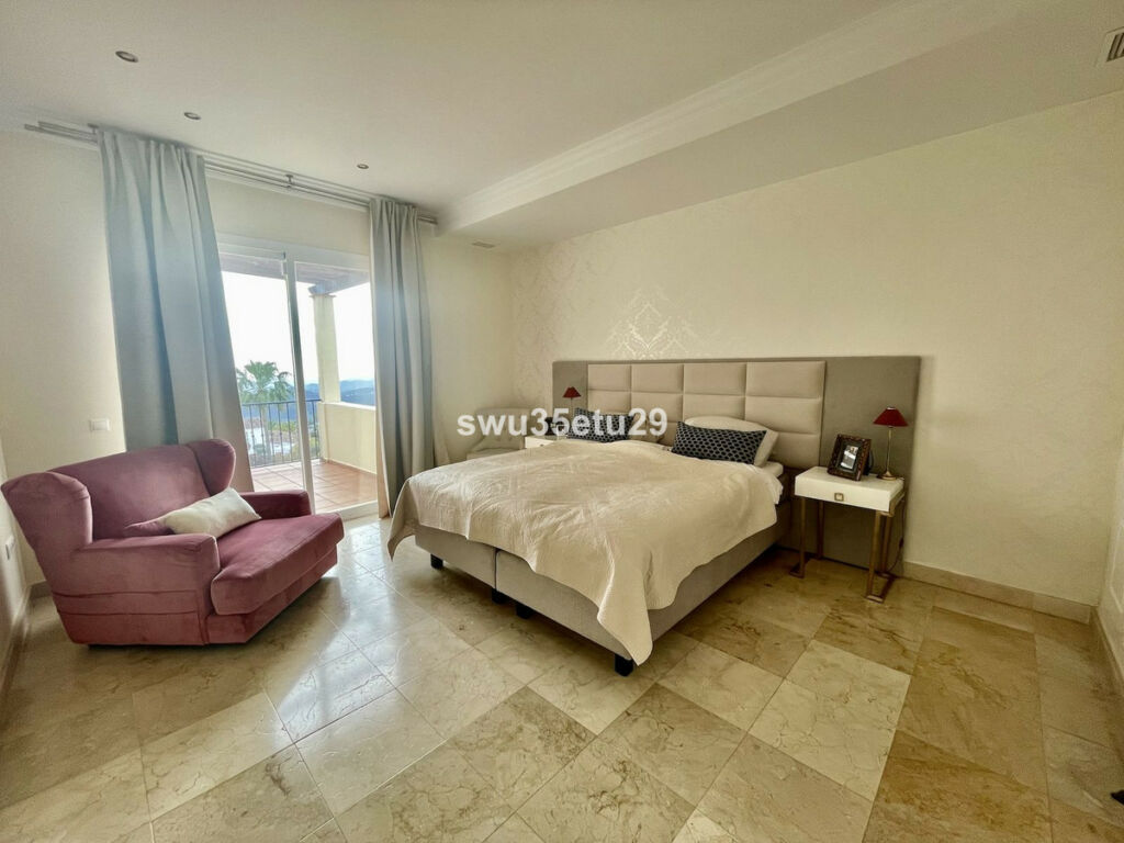 Detached Villa Istán Málaga - image 16