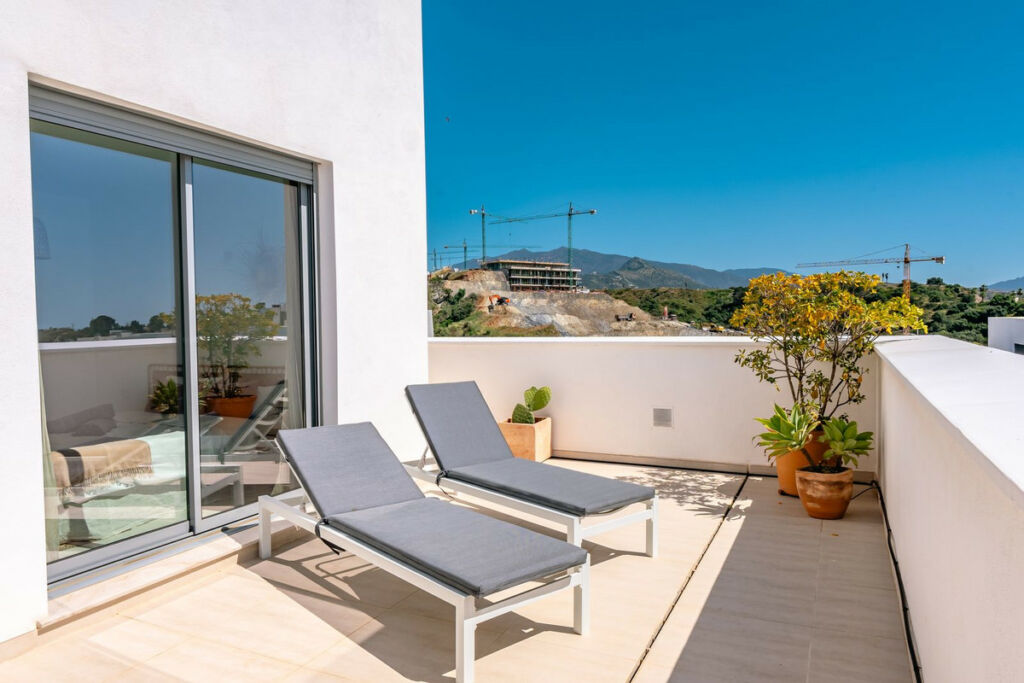 Top Floor Apartment Estepona Málaga - image 16