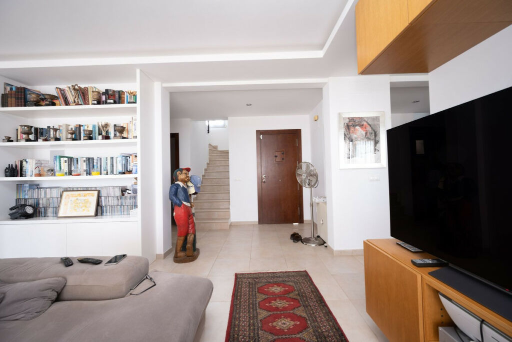 Penthouse Duplex Altos de los Monteros Málaga - image 16