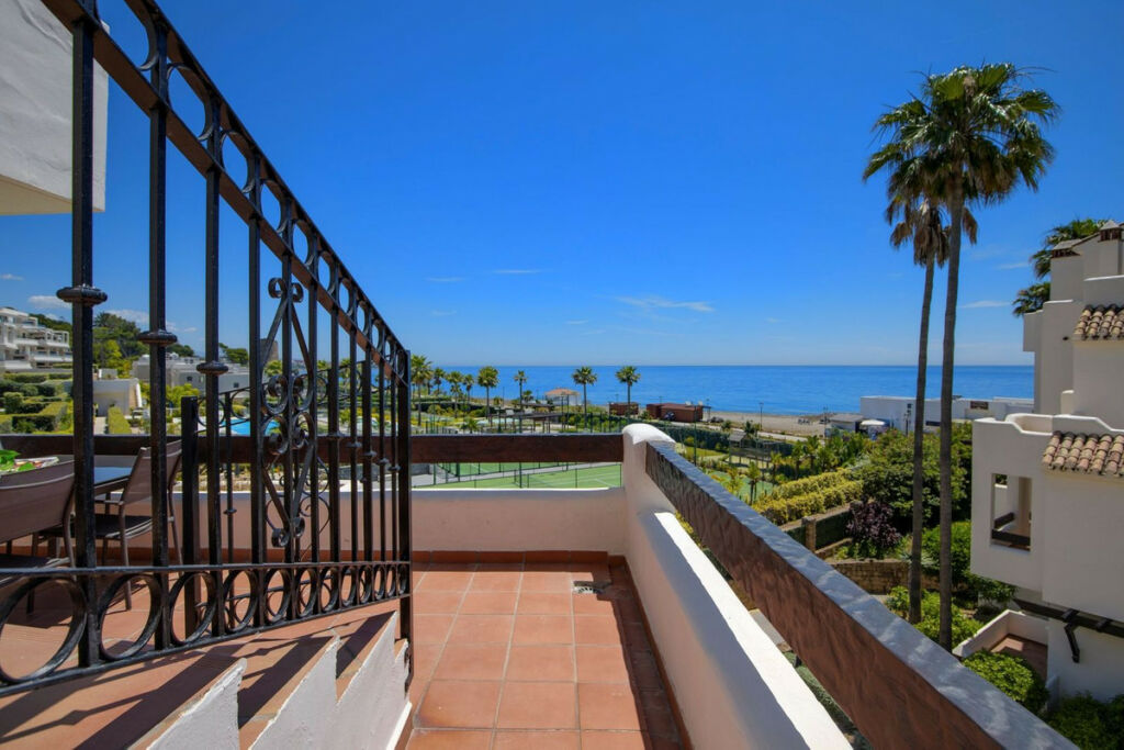 Penthouse Duplex Estepona Málaga - image 17