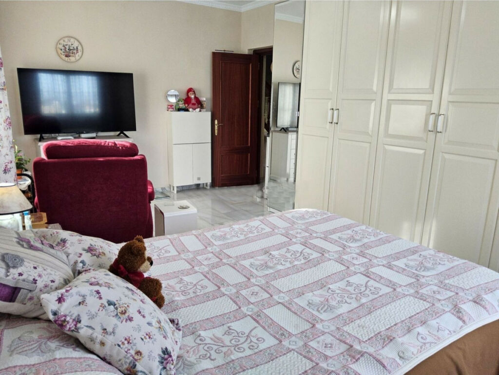 Detached Villa Alhaurín de la Torre Málaga - image 16