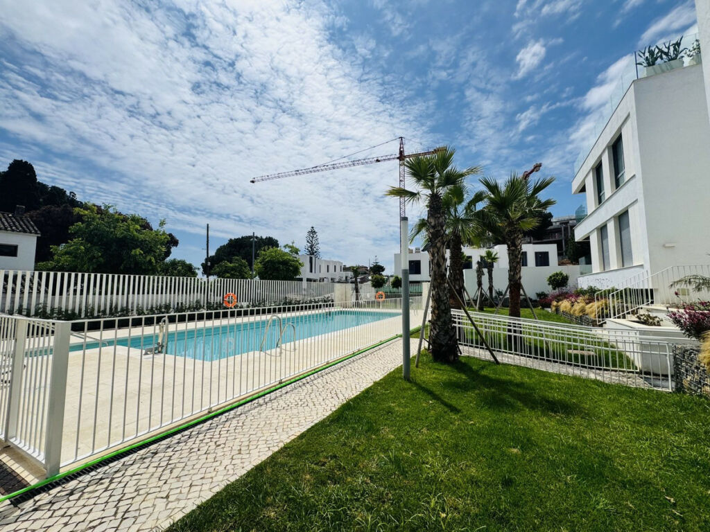 Middle Floor Apartment Elviria Málaga - image 16