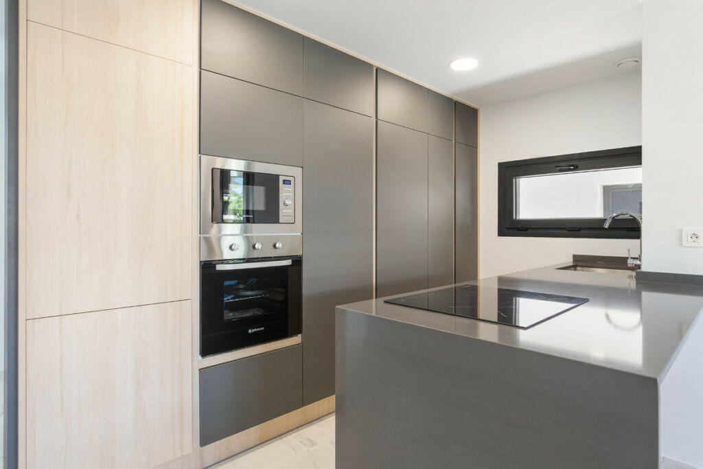Middle Floor Apartment Los Altos Alicante - image 17