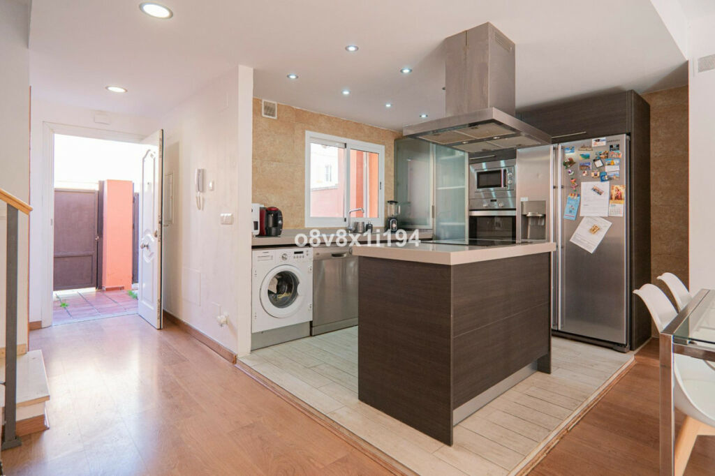 Townhouse Benajarafe Málaga - image 17