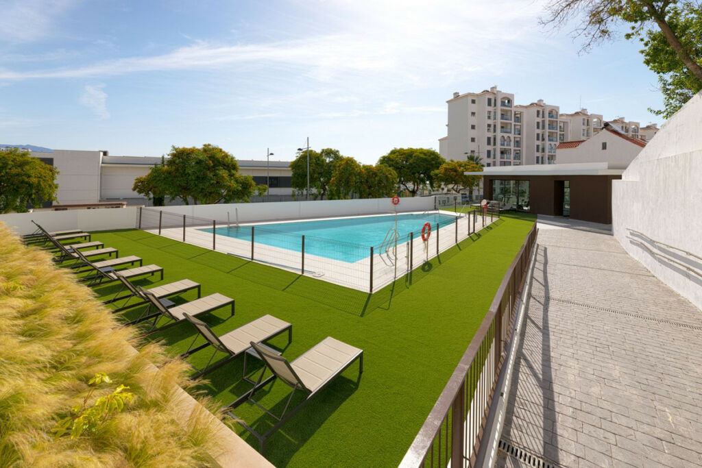 Middle Floor Apartment Estepona Málaga - image 17