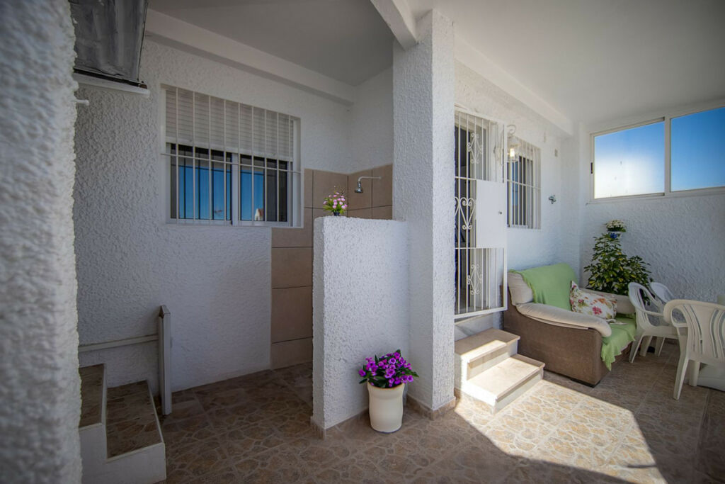 Ground Floor Apartment Torrevieja Alicante - image 17