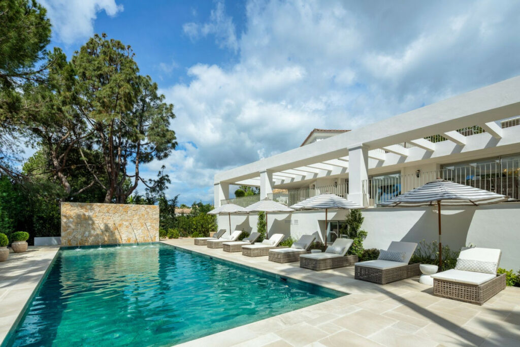 Detached Villa Nagüeles Málaga - image 17