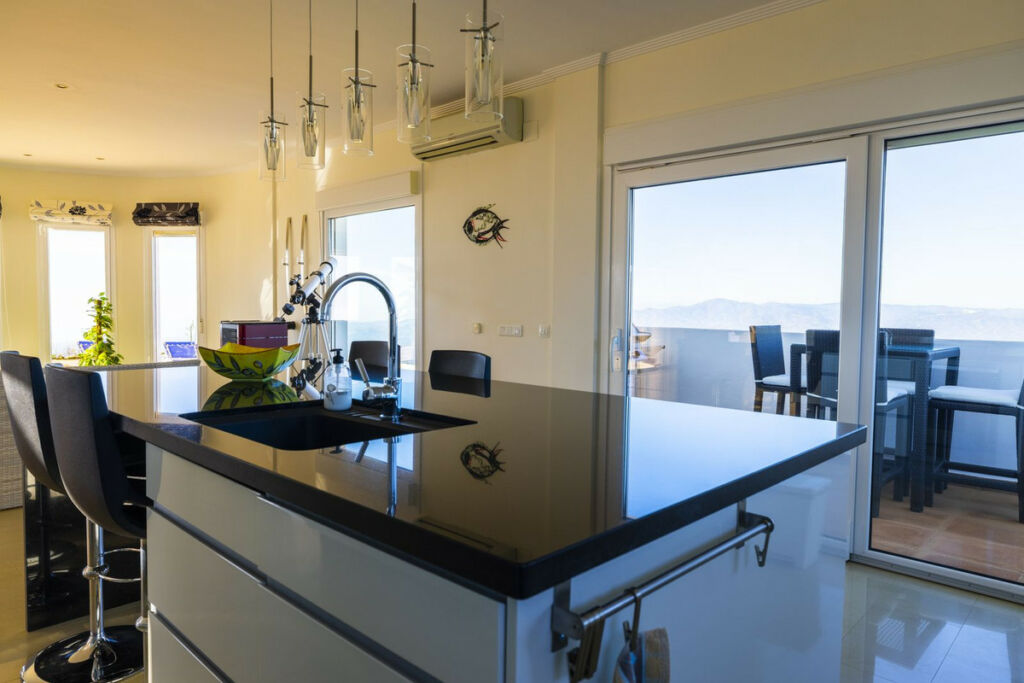 Detached Villa Arenas Málaga - image 17