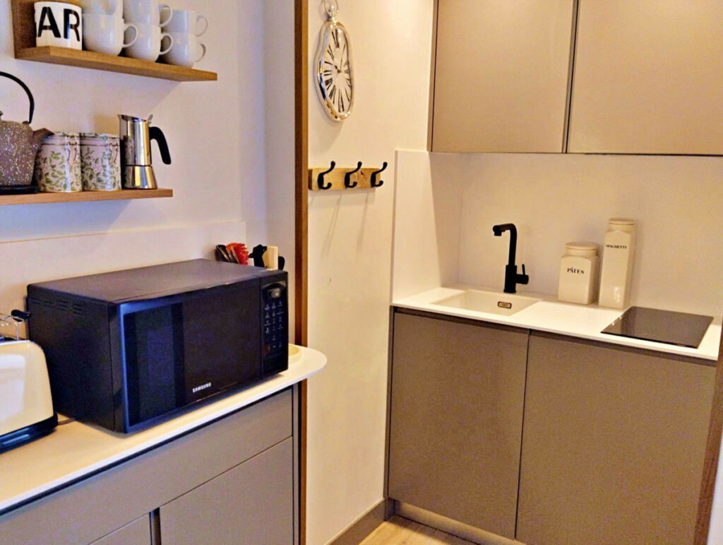 Middle Floor Studio Puerto Banús Málaga - image 19