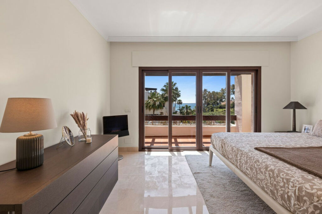 Penthouse Duplex Estepona Málaga - image 18