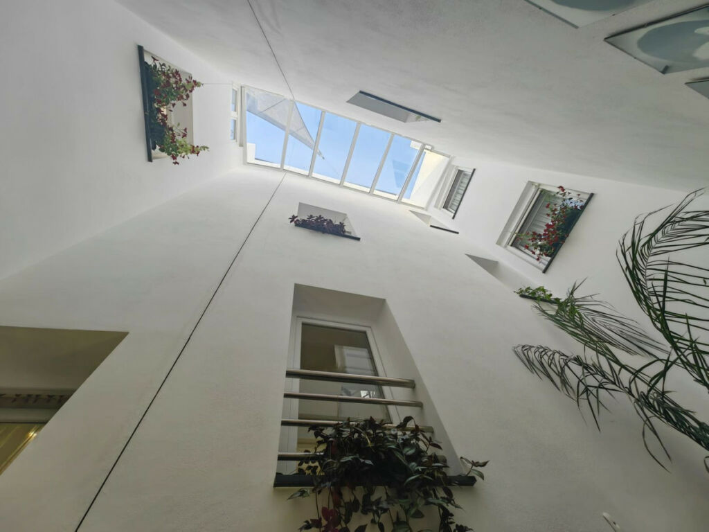 Detached Villa Estepona Málaga - image 17