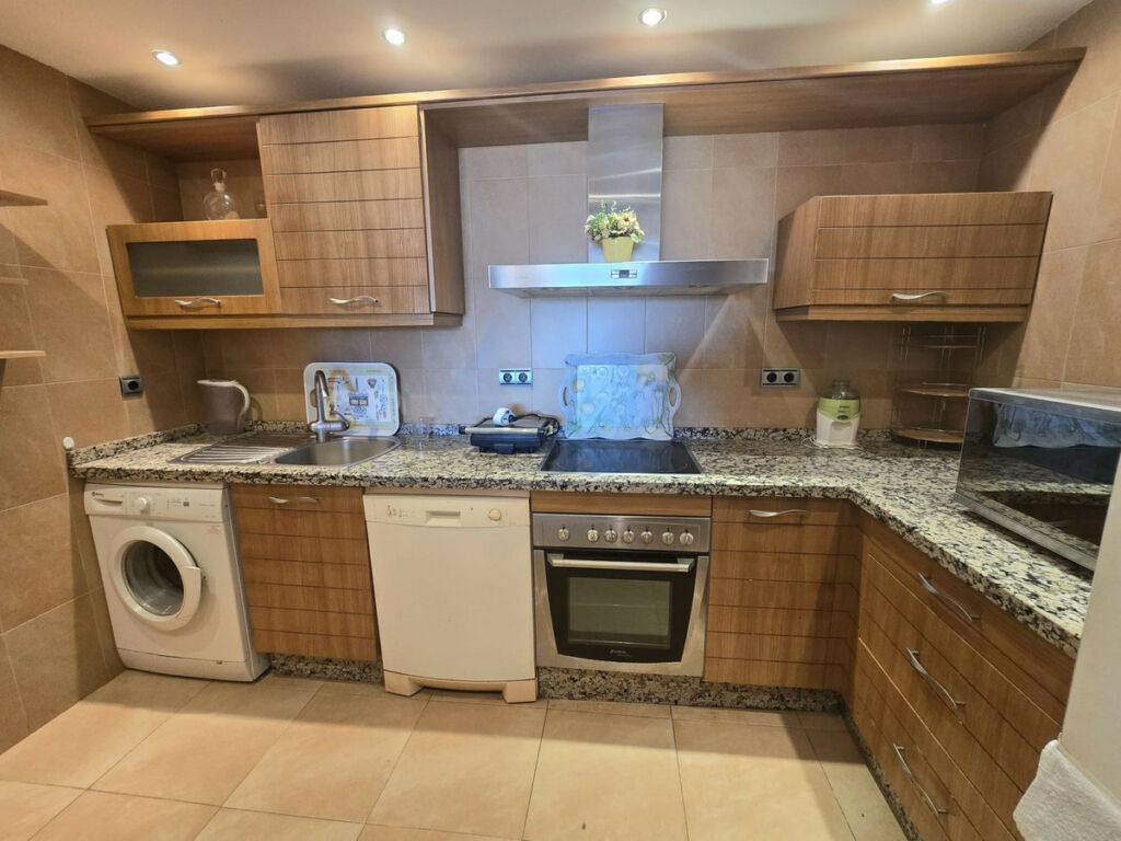 Middle Floor Apartment Marbella Málaga - image 18