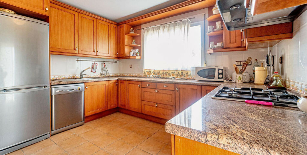 Detached Villa La Nucia Alicante - image 17