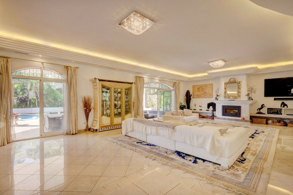 Detached Villa Benahavís Málaga - image 17